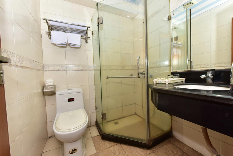 Bathroom, Xinbeile Hotel, Ningbo