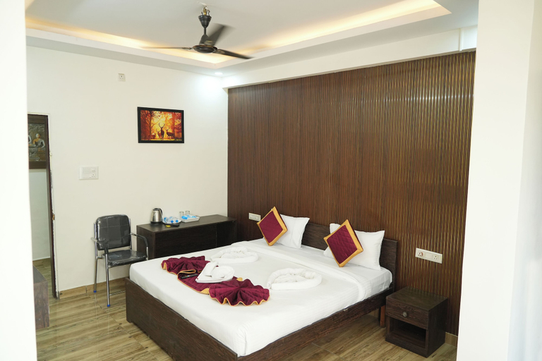 Room 4, Global Stay Mantralayam, Kurnool