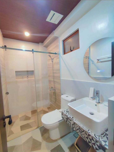 Bathroom 4, Bugnaw Si-e Beach Resort, Anda
