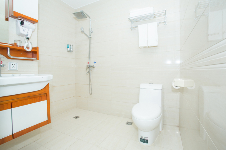 Bathroom 3, Qujing heshunyuan hotel, Qujing