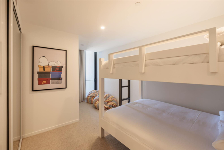 Room 5, Esprit Holidays Rainbow Bay, Gold Coast