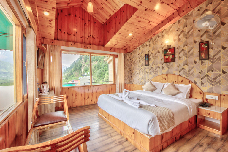 Bedroom 3, Hotel Nirosha Manali, Kullu