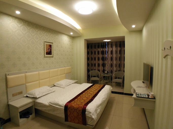 Bedroom 5, Haoting Hotel, Qujing