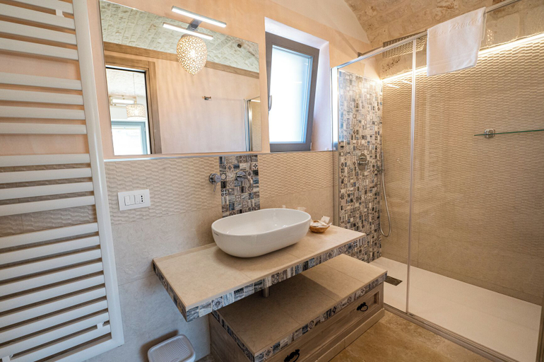 Bathroom 5, Resort Trulli San Leonardo, Bari