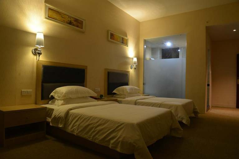 Bedroom 2, Hotels in Bama, Hechi