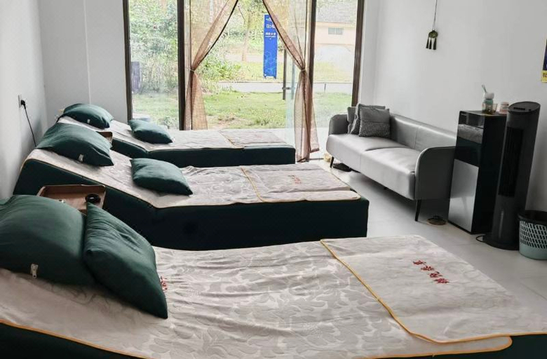 Bedroom 3, Microtel by Wyndham Xishuangbanna City Center, Xishuangbanna Dai