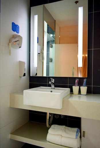 Bathroom 3, Hanting Hotel Taiyuan Datong Road Taigang Ximen, Taiyuan