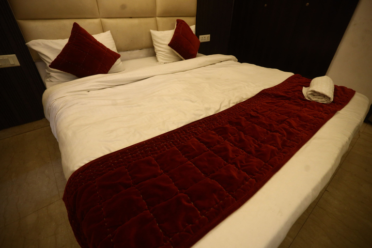 Bedroom 3, The Bed and Rock, Delhi