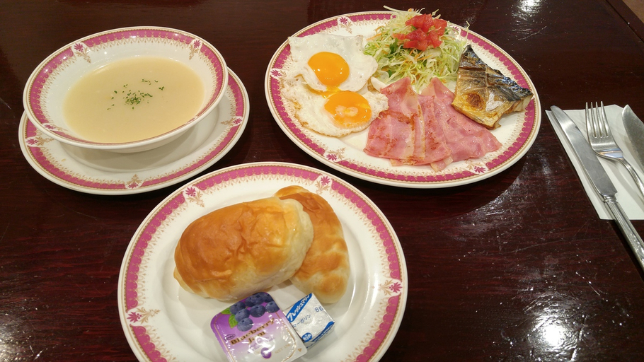 Food & Drinks 5, Sunrise  Hotel, Okinawa