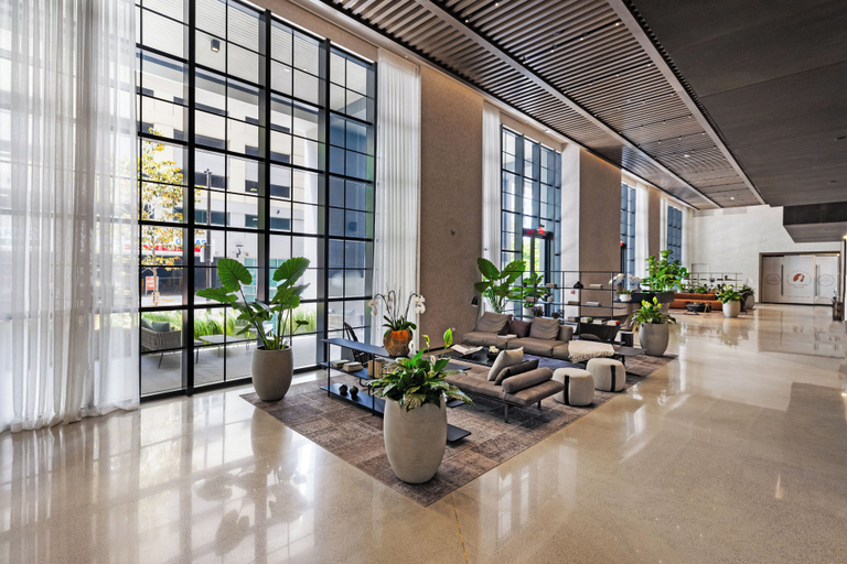 Public Area 5, 159 Ne Access to Miami’s Top Attractions - We Host, Miami-Dade