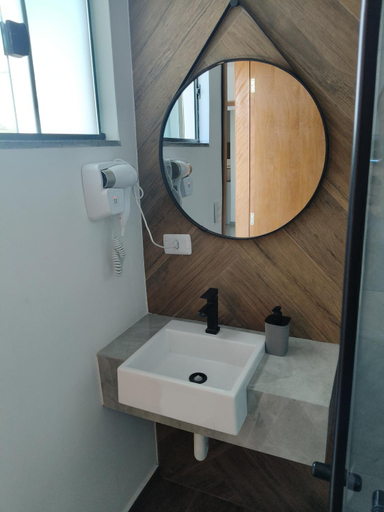 Bathroom 3, Residencial Mar Azul-suite 12, Pontal do Paraná
