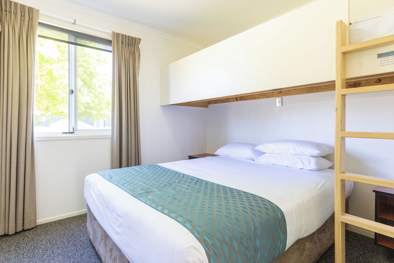 Bedroom 2, NRMA Batemans Bay Holiday Park, Eurobodalla