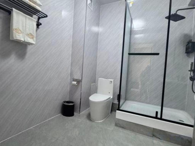 Bathroom 4, Naranbulag Hotel, Ulan Bator