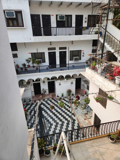 Exterior & Views 2, Serene Stays, Gurgaon