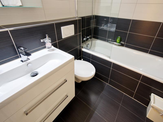 Bathroom 2, Luxury Apartments by Livingdowntown, Zürich
