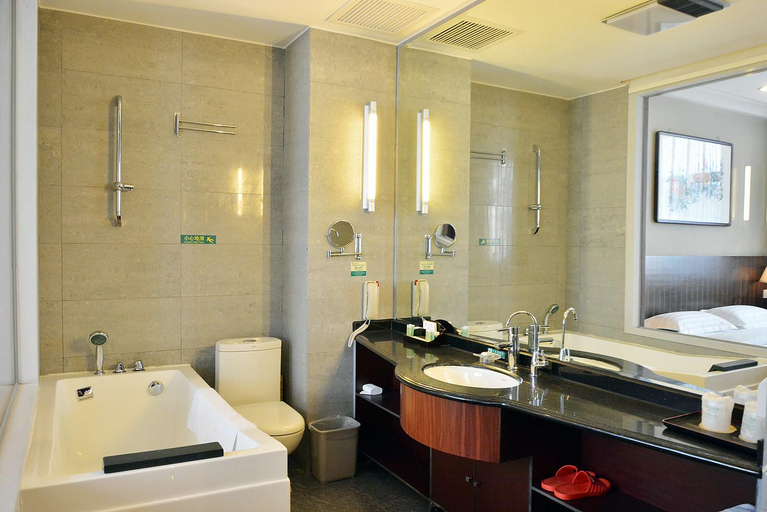 Bathroom 2, BEIJING YUETAN HOTEL, Beijing