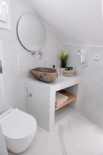 Bathroom 3, Kyma Perissa, South Aegean