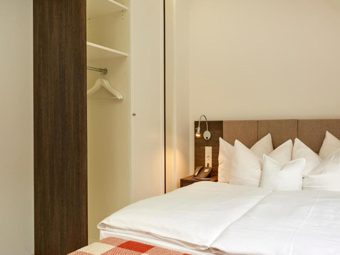 Bedroom 5, Sunday Hotel Nürnberg, Nürnberg