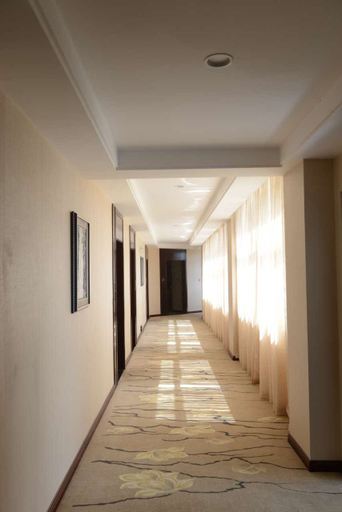 Others 5, Lianghe Fortune Hotel, Dehong Dai and Jingpo