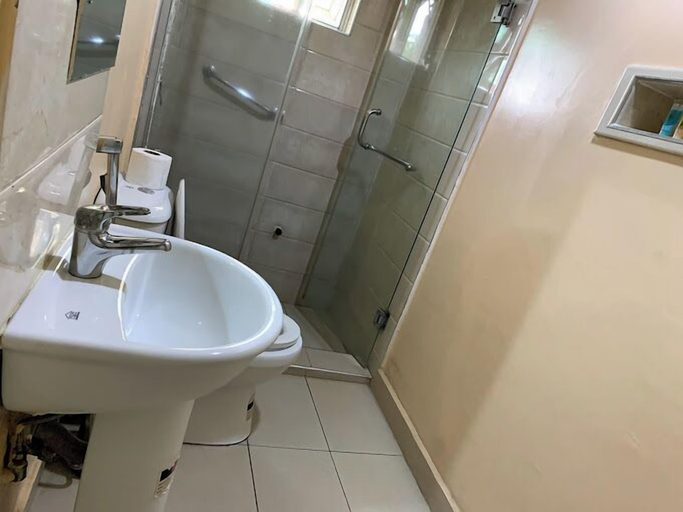 Bathroom 4, Bliss World Resorts & Hotels, Akure North