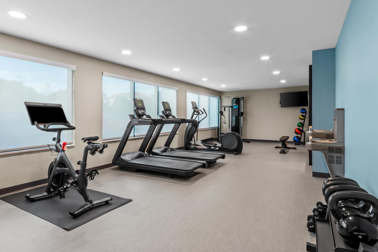 Fitness center, Everhome Suites Denver Airport, Denver