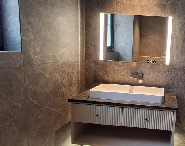 Bathroom 2, Rosastays Aarnalaya Shimla, Shimla