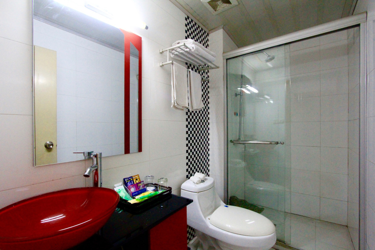 Bathroom 5, Century Express Hotel, Jiaxing