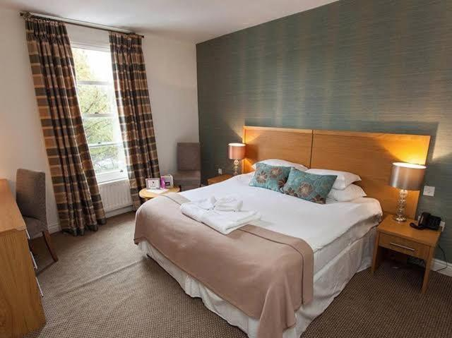 Bedroom 4, Episode Hotel, Warwickshire