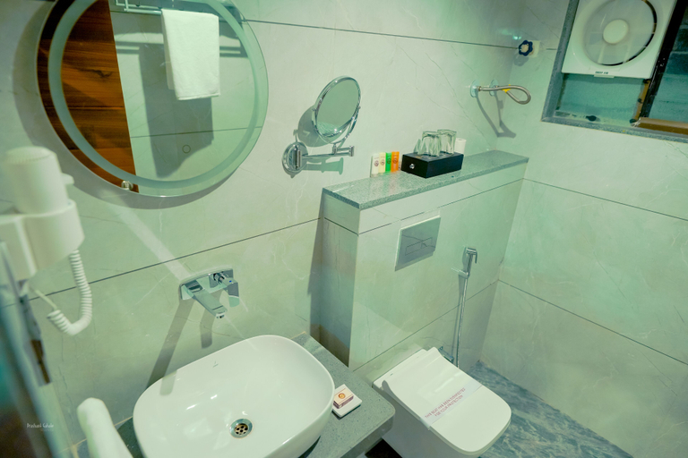 Bathroom 3, RG Exclusive Stay & Fine Dine Akola, Akola