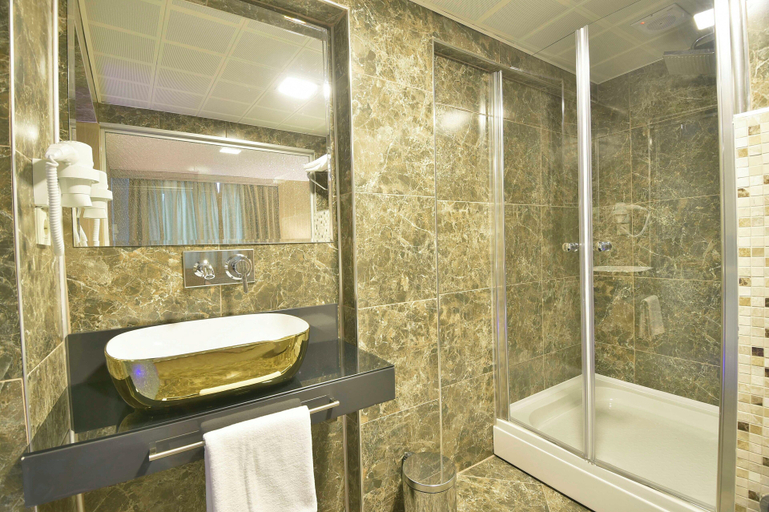 Bathroom 5, Hotel Adamel City, Bakırköy