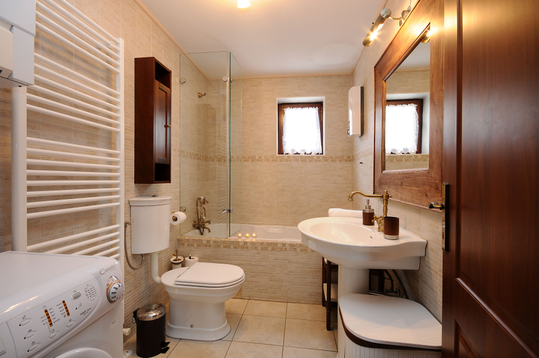 Bathroom, Villa Asseria, Benkovac