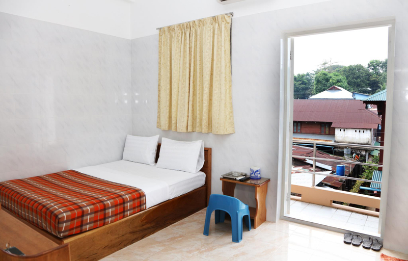 Bedroom 2, Penguin Hotel, Kawthoung