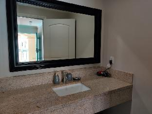 Bathroom 4, Tivoli Hotel, Los Angeles