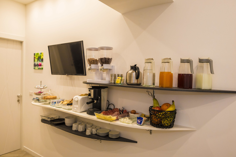 Food & Drinks 5, B&B Elegance, Messina