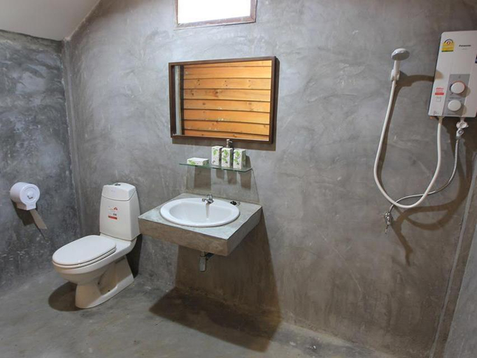 Bathroom 4, Ban Pleng Resort, Muang Kanchanaburi