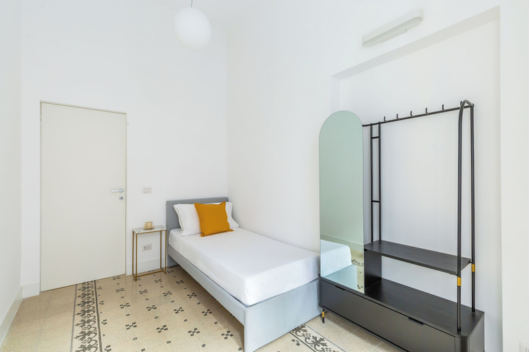 Bedroom 3, Piazza Amedeo Flat by Wonderful Italy, Napoli