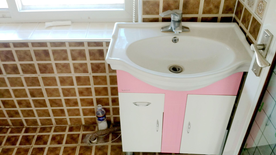 Bathroom 5, Xingxuan Cheng Farmhouse, Tangshan
