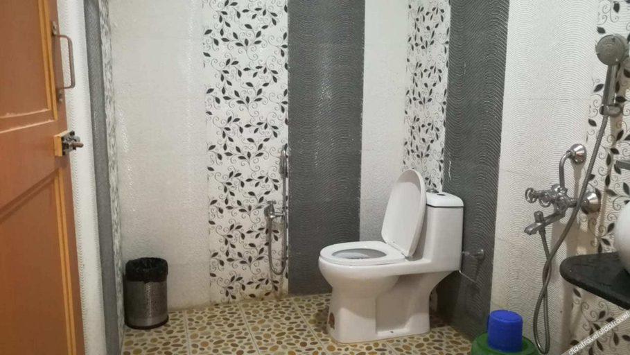 Bathroom 3, Laxmi Continental Resort, South Andaman