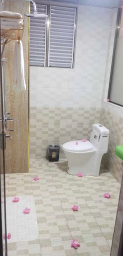 Bathroom, Jin Mumian Hotel, Nujiang Lisu