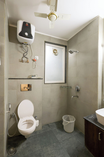 Bathroom 4, Nikko Palm Near Huda City Centre, Gurgaon