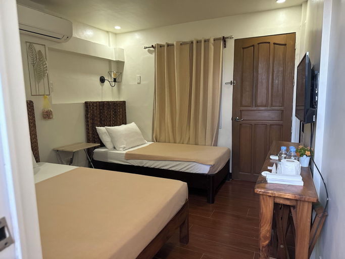 Others 5, サーディーズツーリストイン, Legazpi City