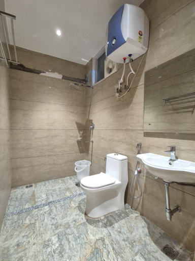 Bathroom 5, Hotel Satyaki Orchid, Reasi