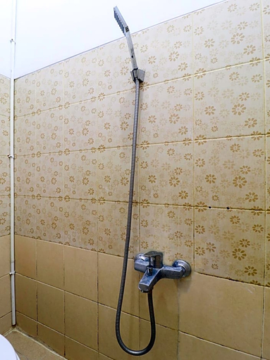 Others 5, Hotel O Garut near Alun-Alun Tarogong formerly Wisma Etiga, Garut