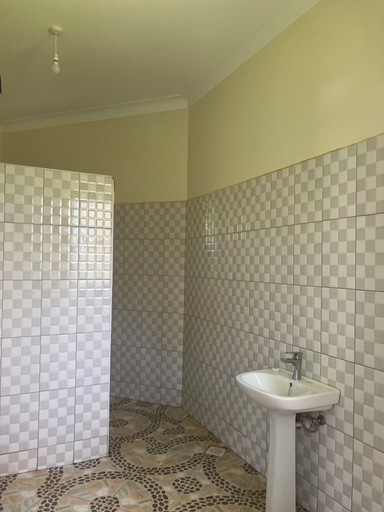 Bathroom 4, Rafiki Safari Lodge Bwindi, Kinkiizi