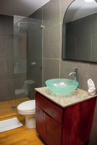 Bathroom 4, Hotel St Arthur, Antiguo Cuscatlán