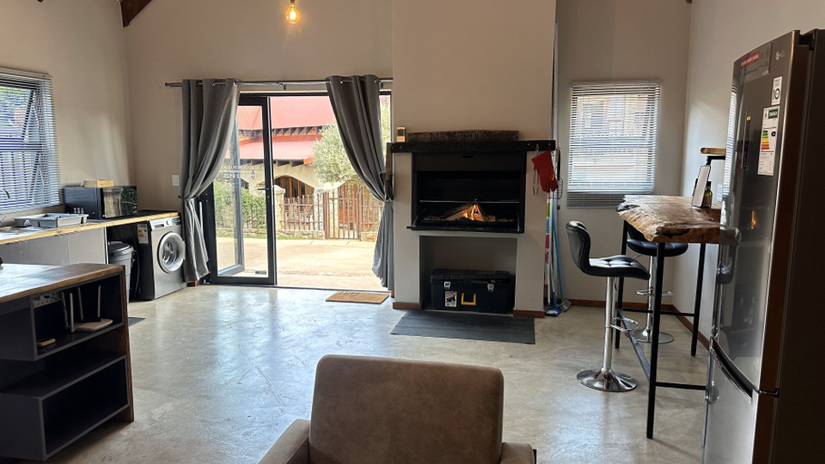 Interior 5, 2-bed House in Dullstroom , Blue Crane Estate 66, Nkangala