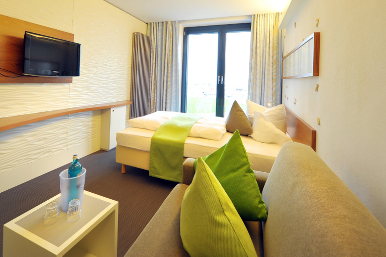 Bedroom 3, Hotel Fährhaus, Aurich