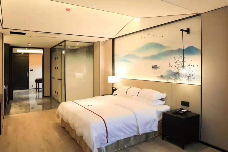 Bedroom 2, Qichun Moshang Light Luxury Hotel, Huanggang