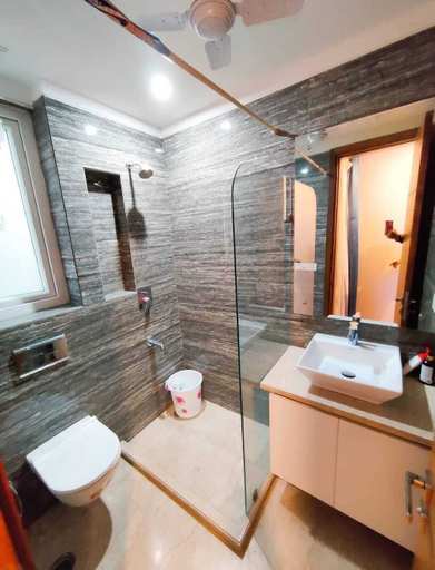 Bathroom 4, VINANDA, Delhi