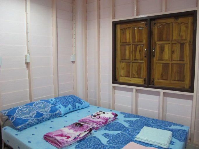 Bedroom 3, Baan Malihom, Amphawa